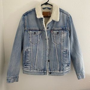 Levi’s Premium Sherpa Trucker Jacket Size S